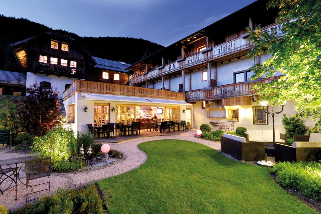 Hotel Zum Weissensee Exterior photo